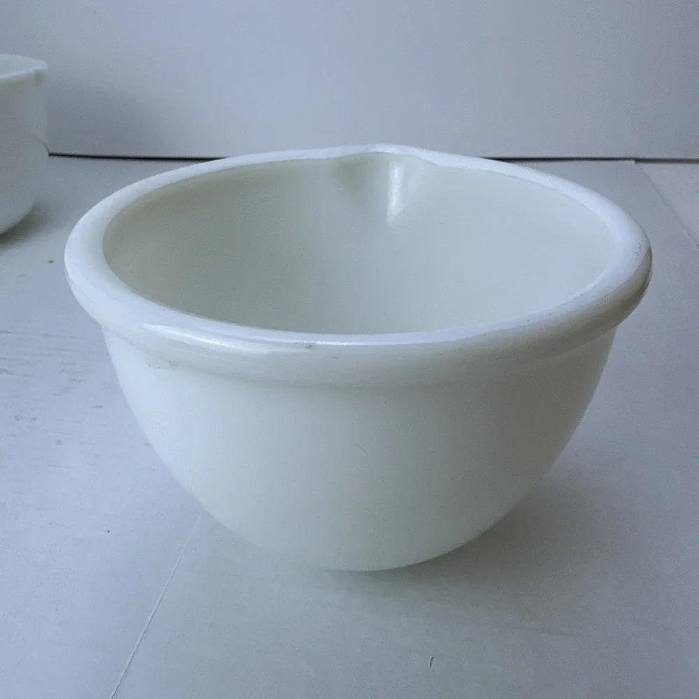 Lot 2 Vintage Milk Glass Mixing Bowls, One with Spout One with Handles Unmarked